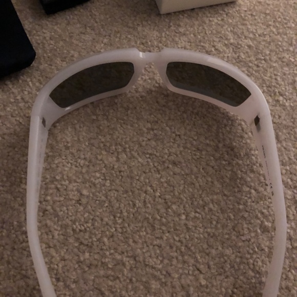 Prada Runway Sunglasses Opal White Grey Mirror New - Picture 4 of 7